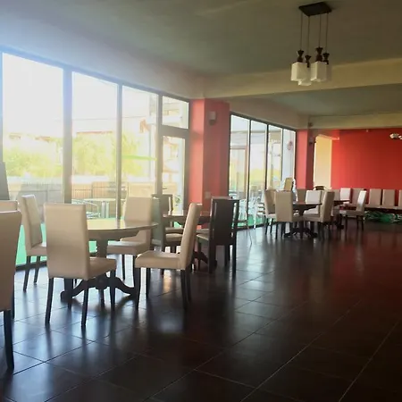 ホテル Vila Nobila